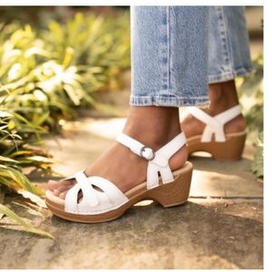 Dansko Season platform adjustable sandal white EU 41, US 10.5 or 11